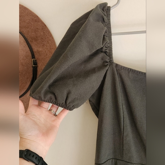 Olive green jumpsuit - Picture 2 of 6